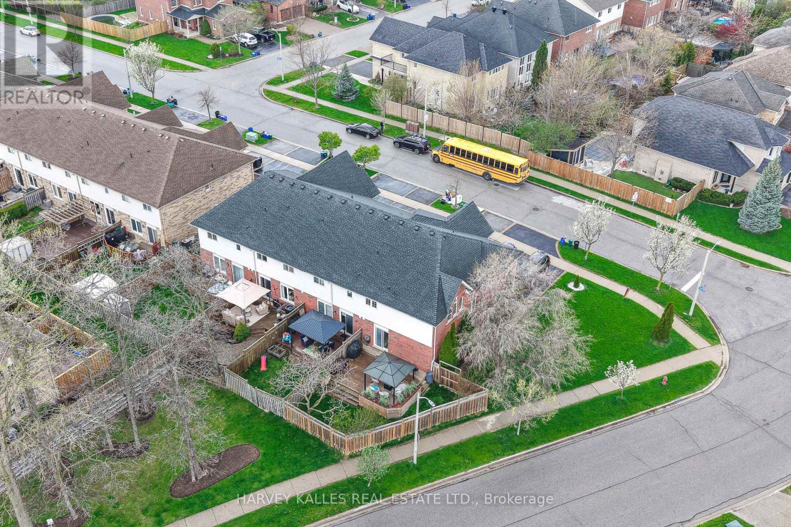4108 Kryzan Drive, Burlington, Ontario  L7M 4Z5 - Photo 3 - W13076102