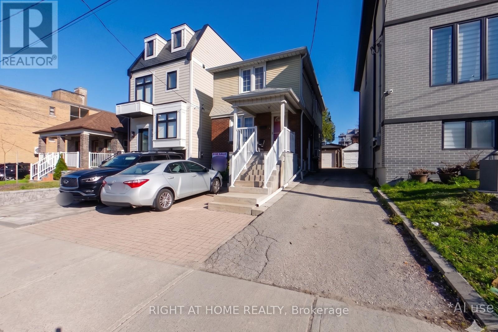 602 RIDELLE AVENUE, Toronto, Ontario
