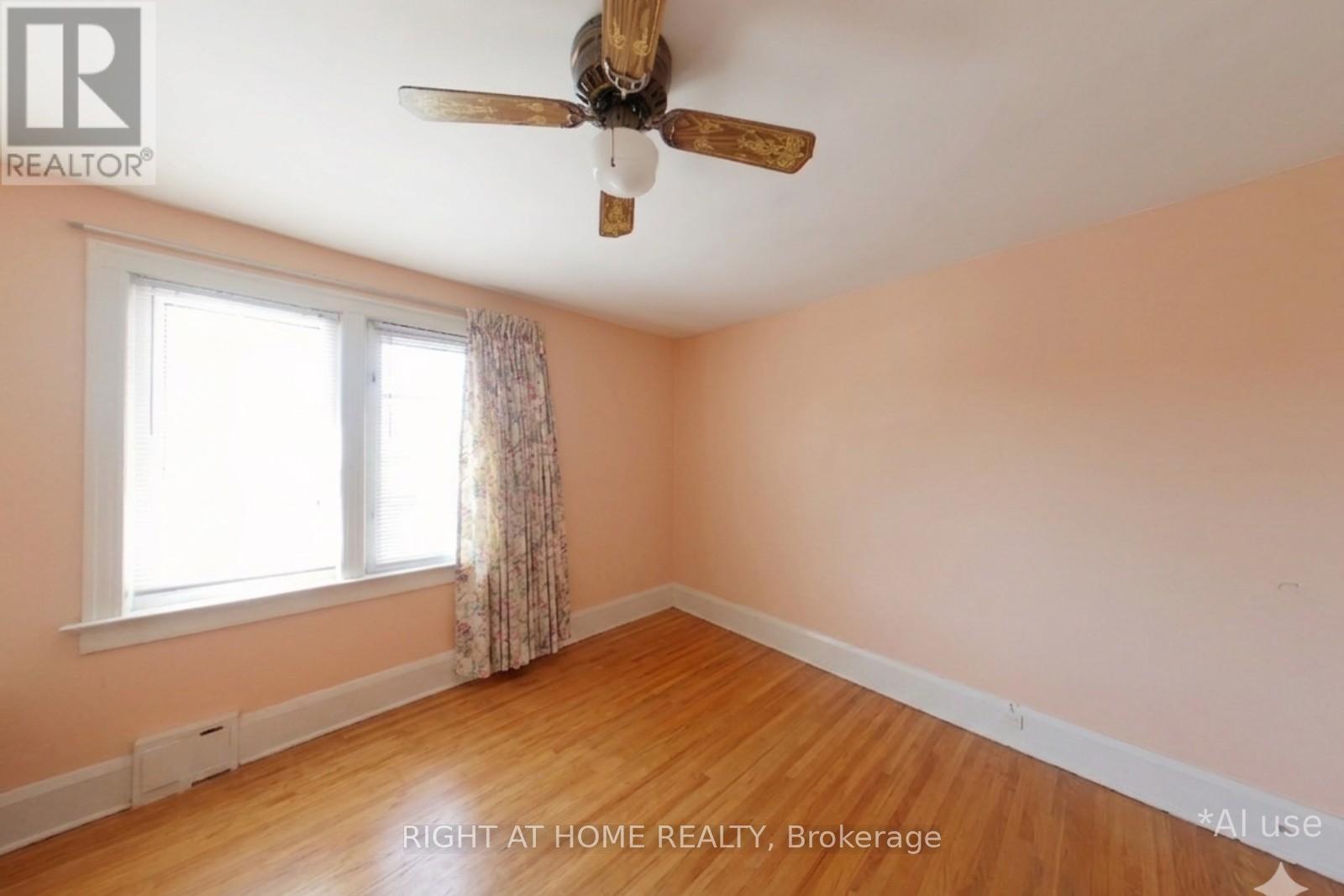 602 Ridelle Avenue, Toronto, Ontario  M6B 1K9 - Photo 16 - W13066722