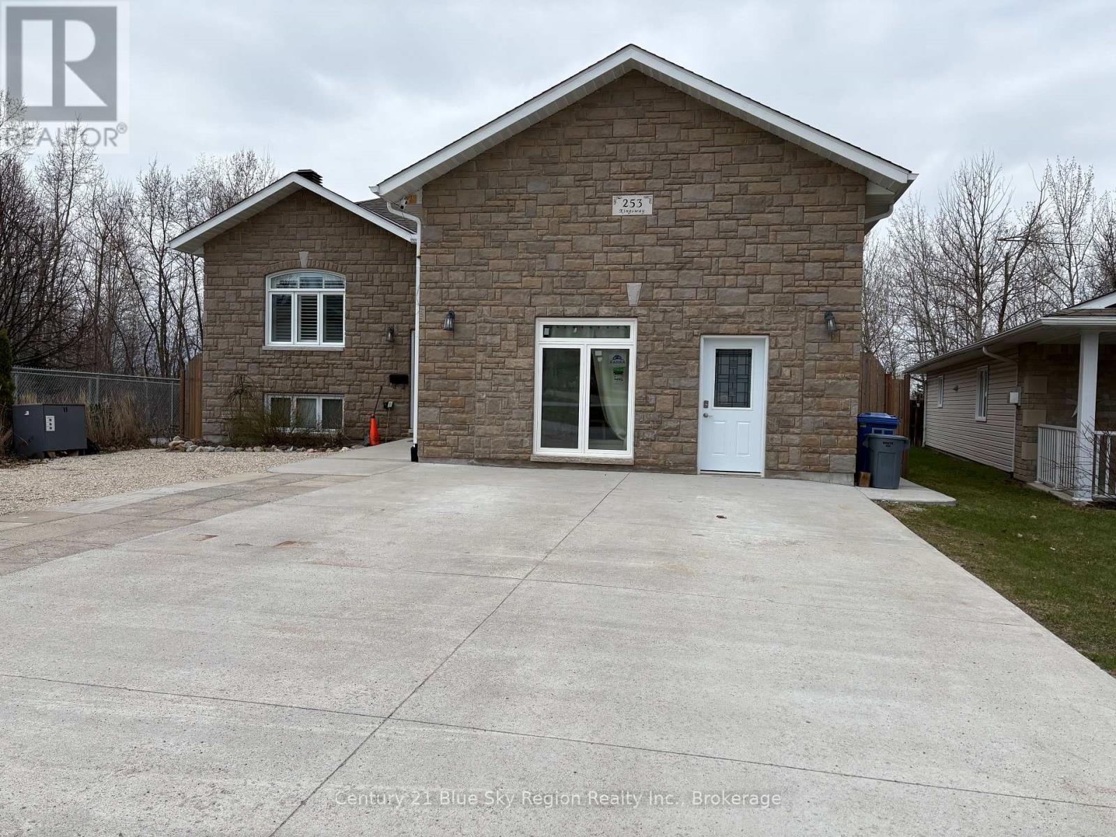 253 KINGSWAY AVENUE, North Bay, Ontario