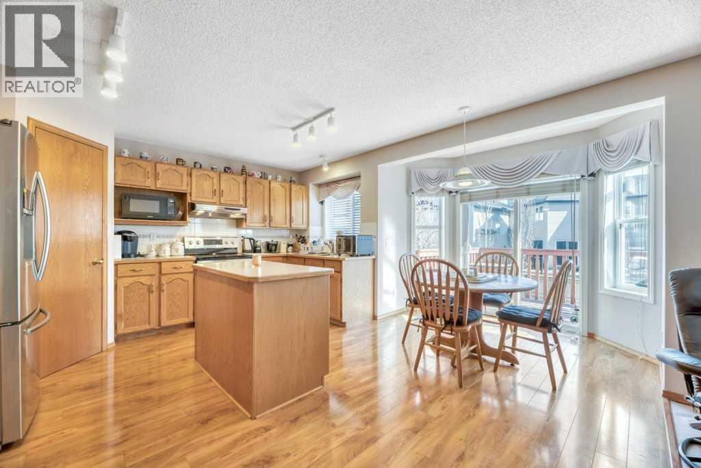 52 Country Hills Green Nw, Calgary, Alberta  T3K 4Y4 - Photo 11 - A2295133