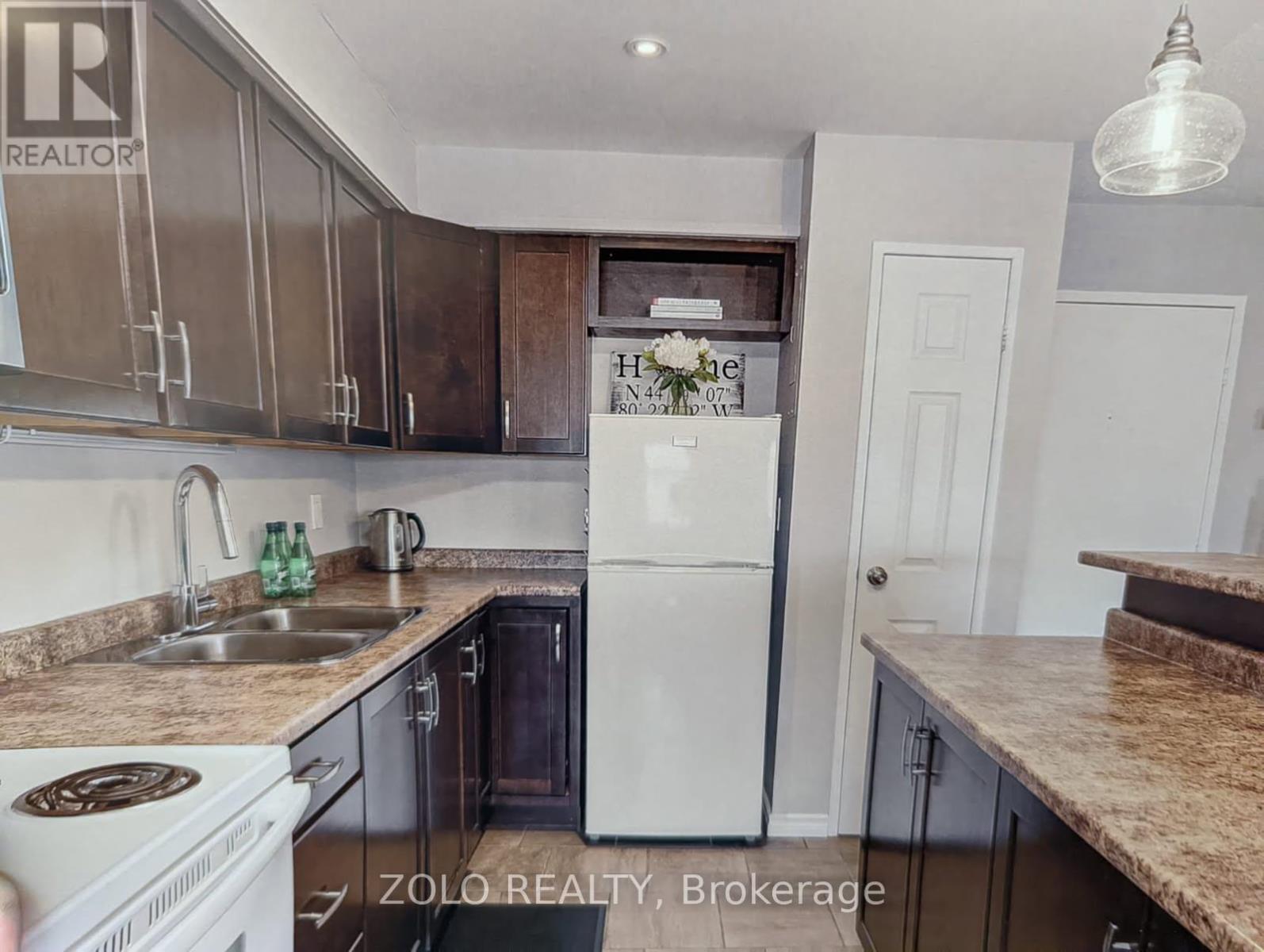 301 - 173 Eighth Street, Collingwood, Ontario  L9Y 2C9 - Photo 2 - S13076132