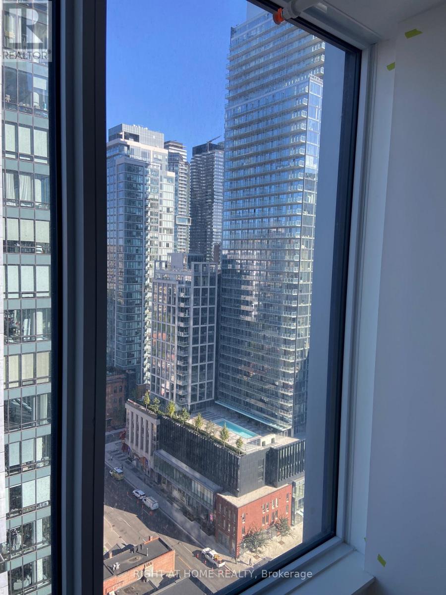 2606 - 8 Wellesley Street W, Toronto, Ontario  M4Y 0J5 - Photo 10 - C13022912