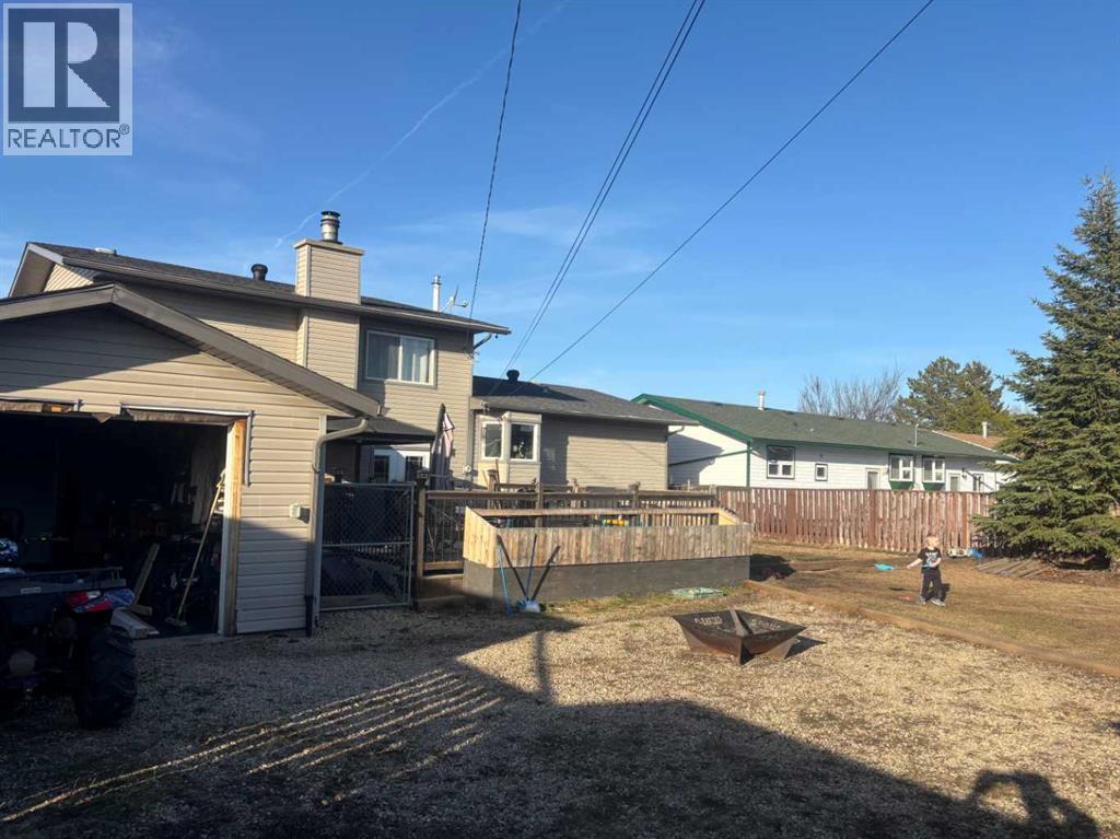 501 7 Avenue, Fox Creek, Alberta  T0H 1P0 - Photo 24 - A2307411