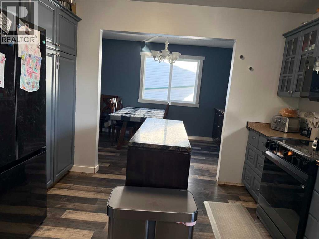 501 7 Avenue, Fox Creek, Alberta  T0H 1P0 - Photo 4 - A2307411