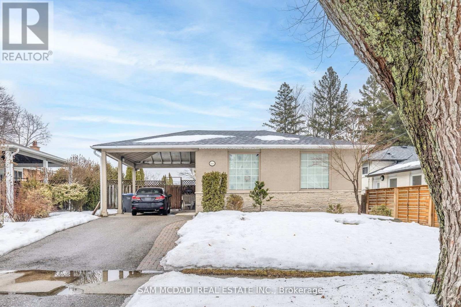 1583 Bothwell Avenue, Mississauga, Ontario  L5J 3L8 - Photo 3 - W13076138