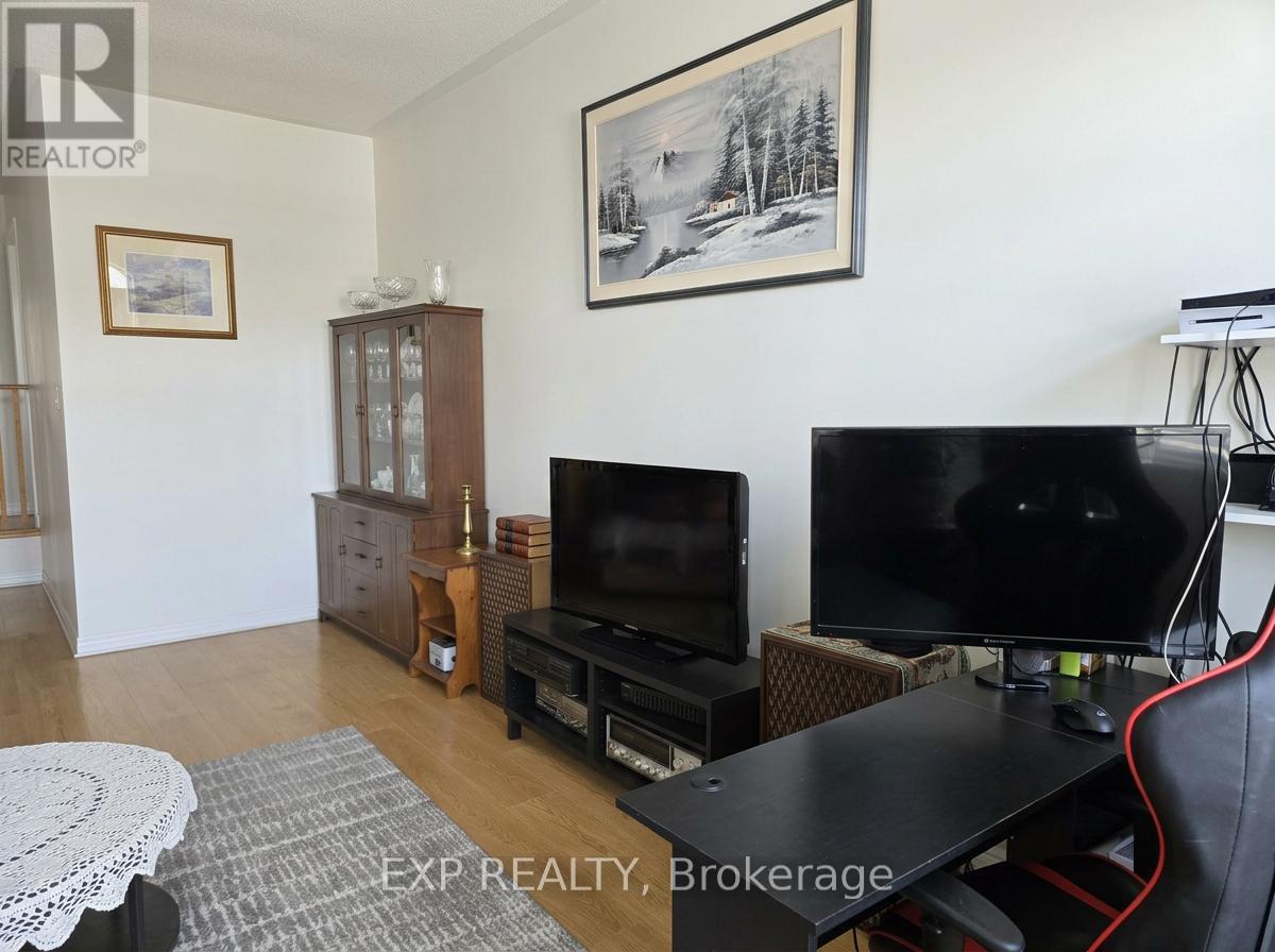 395 Krotz Street W, North Perth, Ontario  N4W 0H8 - Photo 12 - X13076142