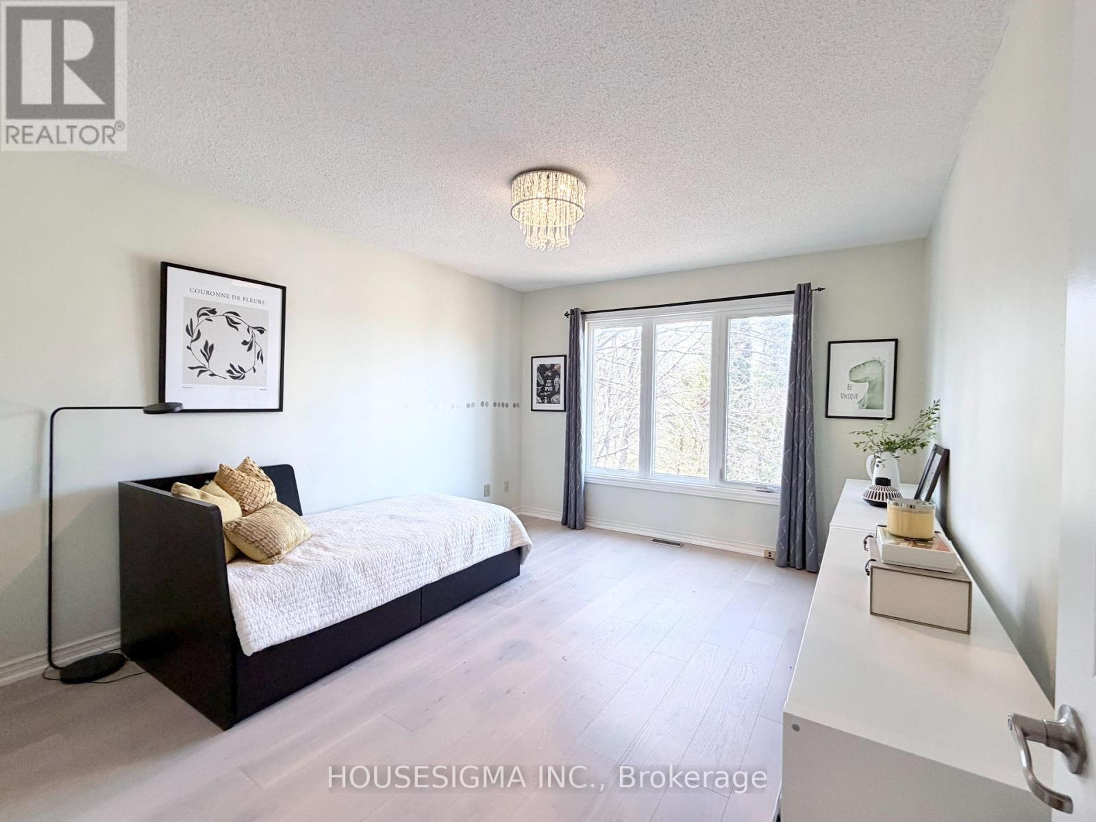 1404 Will Scarlett Drive, Oakville, Ontario  L6J 6S6 - Photo 33 - W13051438