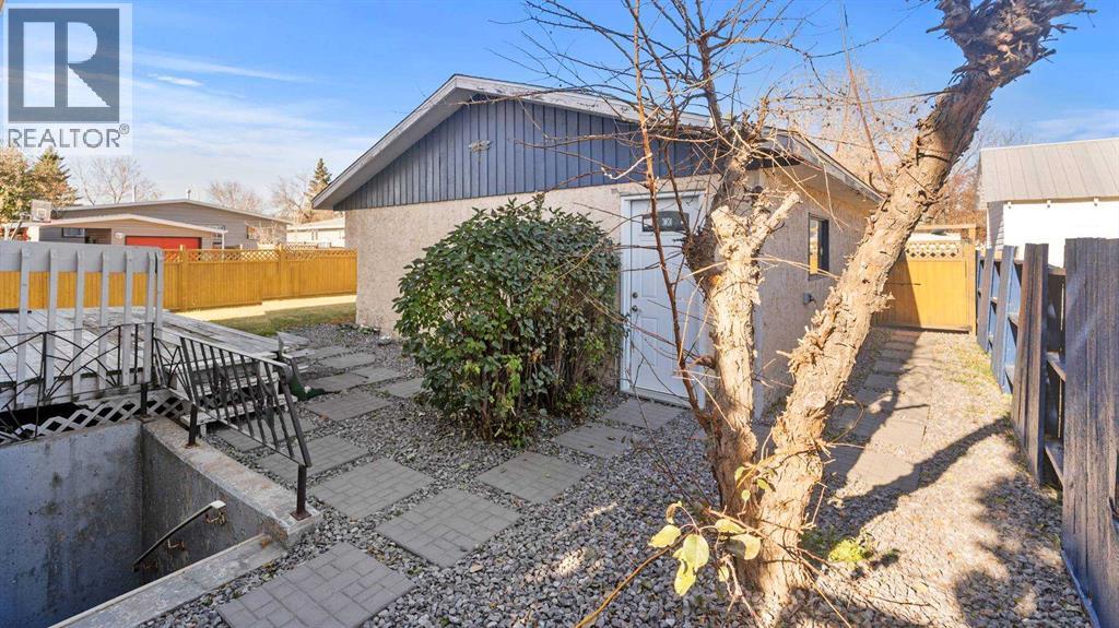 6406 43 Avenue, Camrose, Alberta  T4V 3M8 - Photo 38 - A2291269
