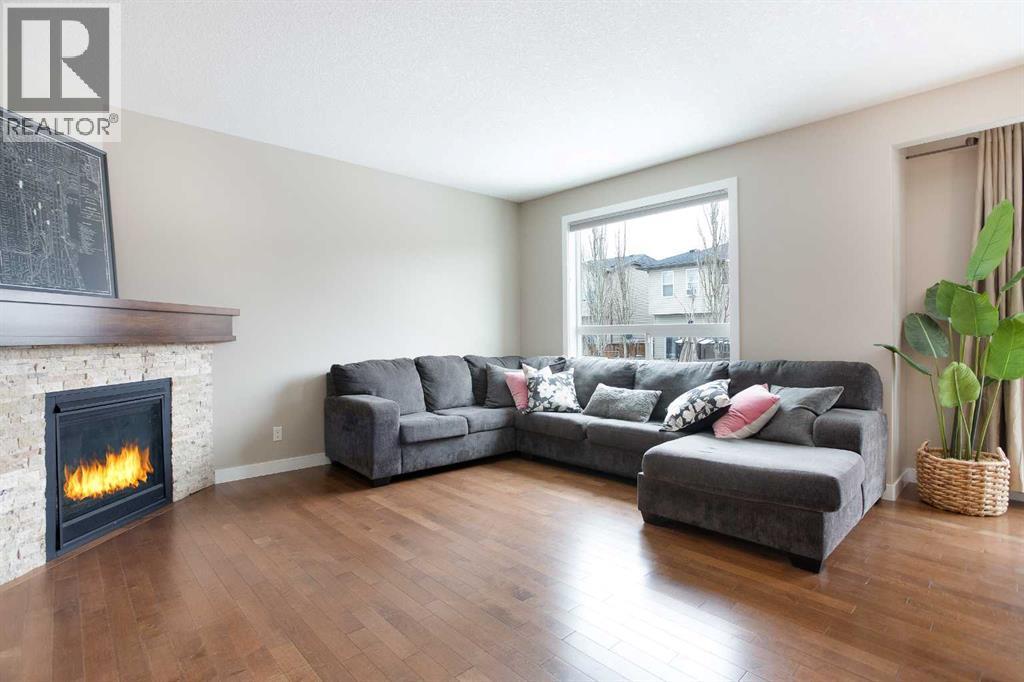 147 Morningside Mews SW, Airdrie, Alberta  T4B 0X2 - Photo 3 - A2297845