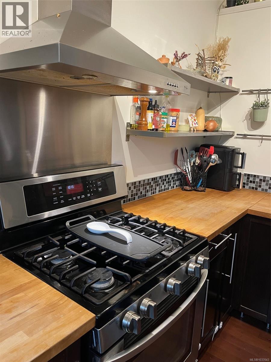 1646 Maquinna Ave, Comox, British Columbia  V9M 3L7 - Photo 8 - 1033543