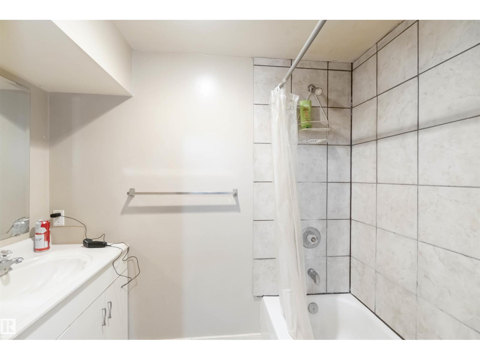 Unknown Address, ,     - Photo 10 - E4485536