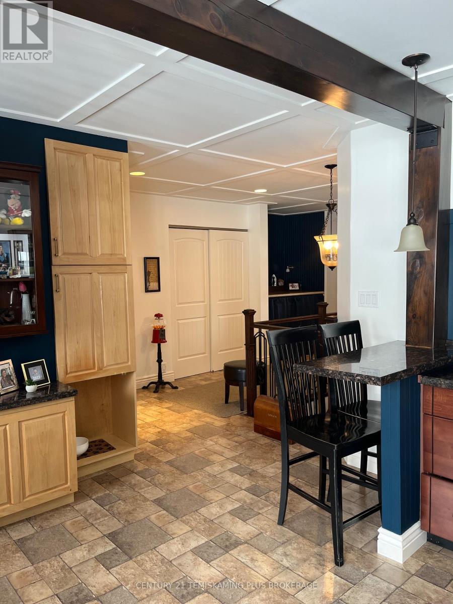 7 Poplar Crescent, Temagami, Ontario  P0H 2H0 - Photo 12 - X13069128