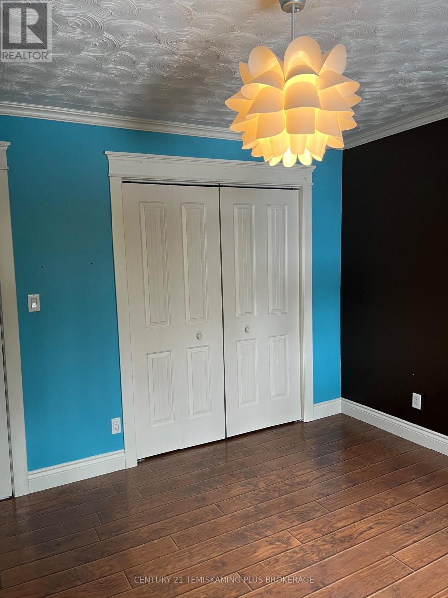 7 Poplar Crescent, Temagami, Ontario  P0H 2H0 - Photo 15 - X13069128