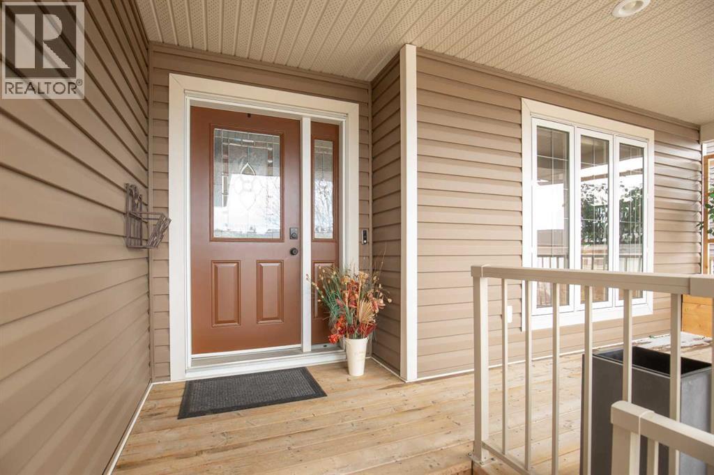 45 Emily Crescent, Lacombe, Alberta  T4L 0C8 - Photo 4 - A2299183