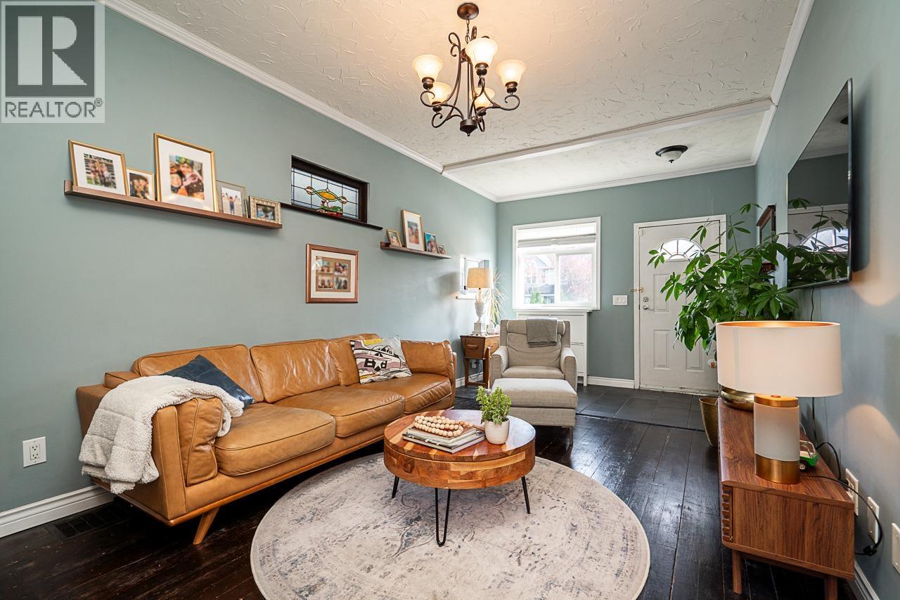 1623 E 12th Avenue, Vancouver, British Columbia  V5N 2A2 - Photo 2 - R3114300