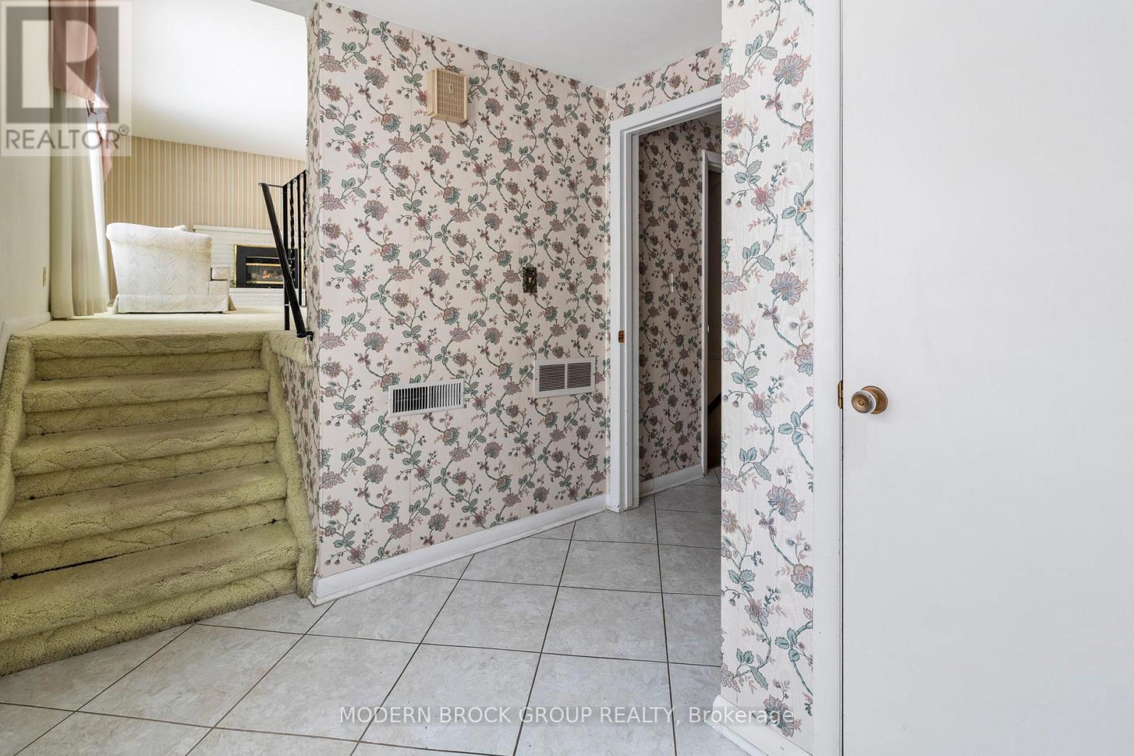 2 Woodlawn Place, Brockville, Ontario  K6V 2Z2 - Photo 6 - X12659206
