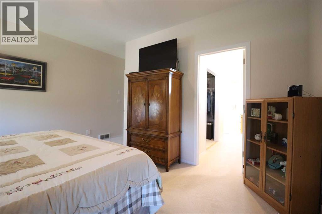 77 Fairmont Park Landing S, Lethbridge, Alberta  T1K 7L1 - Photo 17 - A2306963