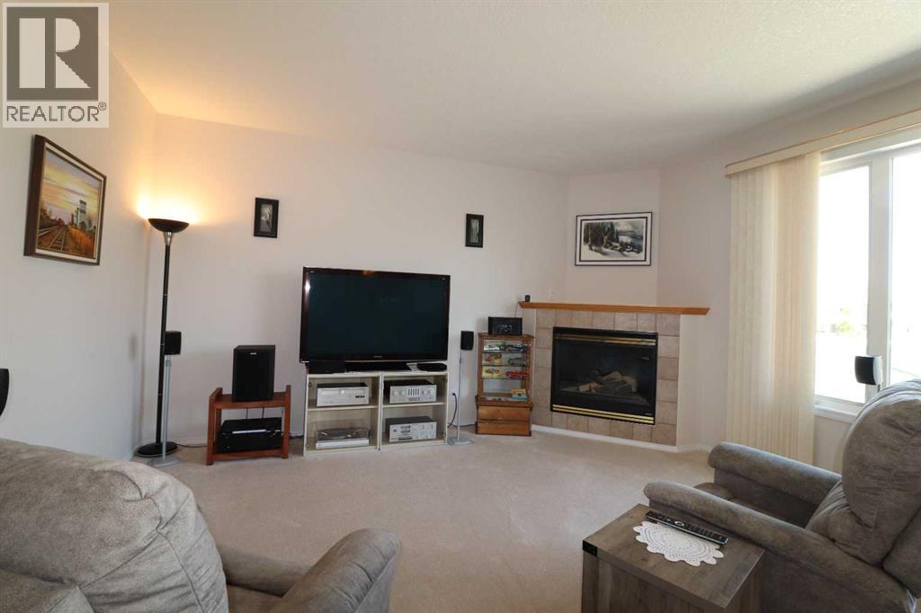 77 Fairmont Park Landing S, Lethbridge, Alberta  T1K 7L1 - Photo 5 - A2306963