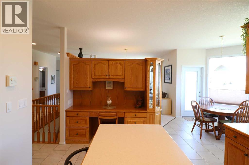 77 Fairmont Park Landing S, Lethbridge, Alberta  T1K 7L1 - Photo 13 - A2306963
