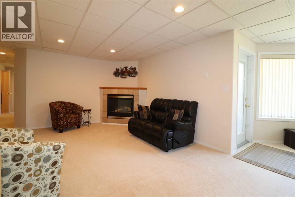77 Fairmont Park Landing S, Lethbridge, Alberta  T1K 7L1 - Photo 28 - A2306963