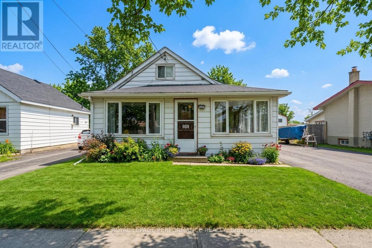 1121 Hebert Street, Cornwall, Ontario  K6J 5A8 - Photo 2 - X12949046