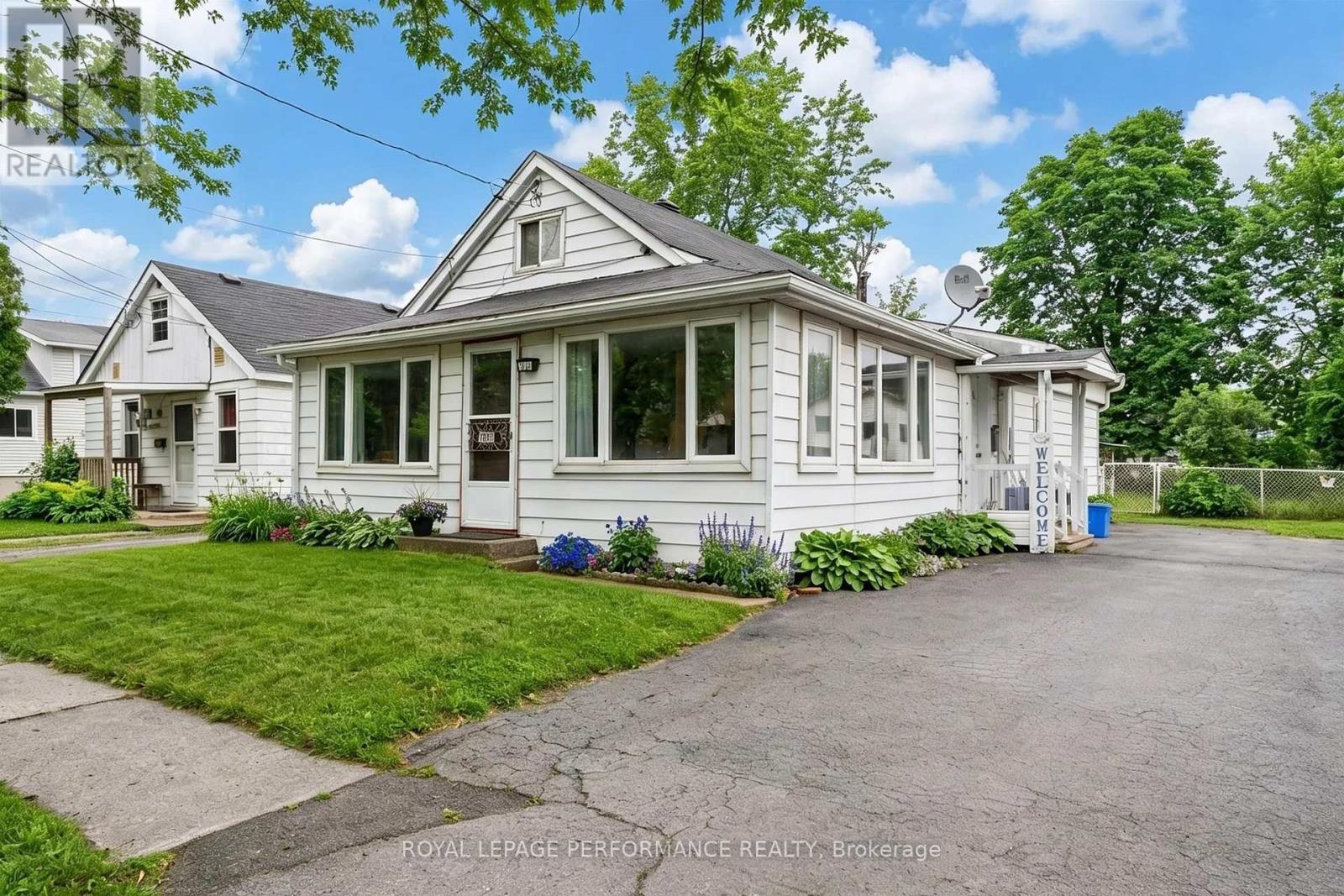1121 HEBERT STREET, Cornwall, Ontario