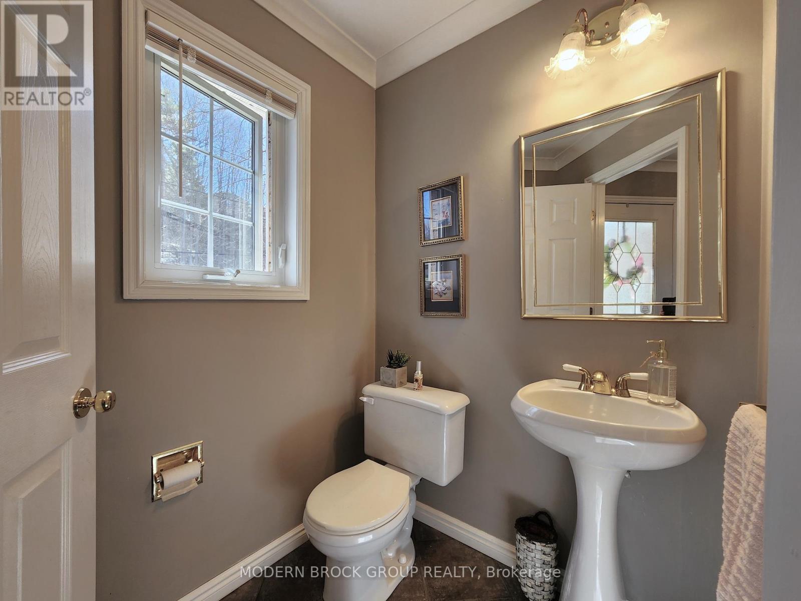 516 King Street W, Brockville, Ontario  K6V 3T2 - Photo 4 - X13073158