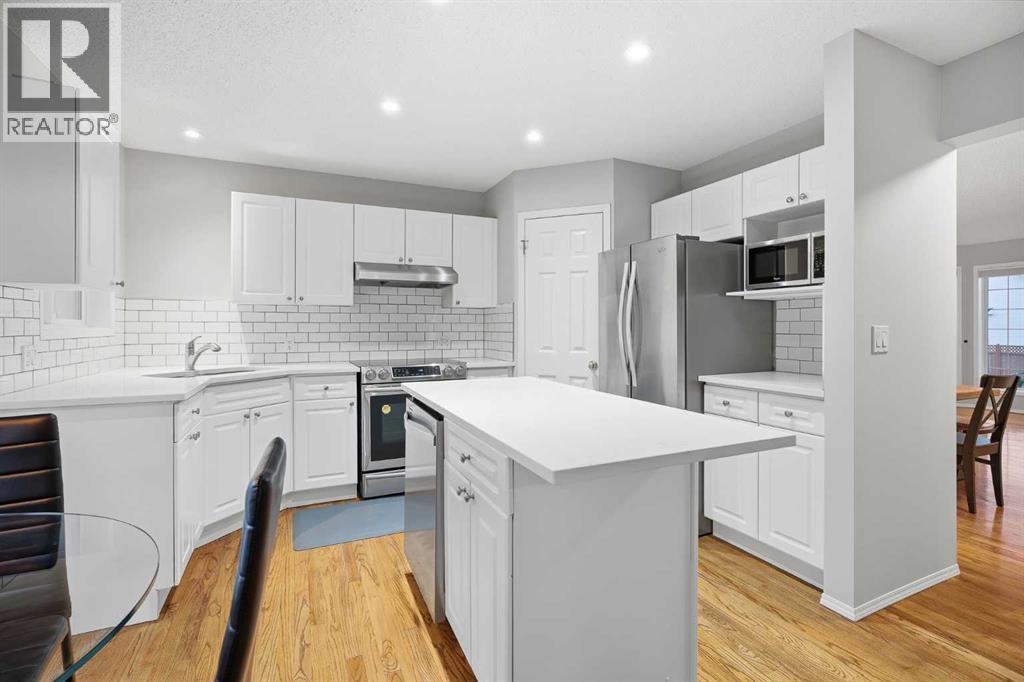 51 Sierra Nevada Way Sw, Calgary, Alberta  T3H 3M6 - Photo 12 - A2306414