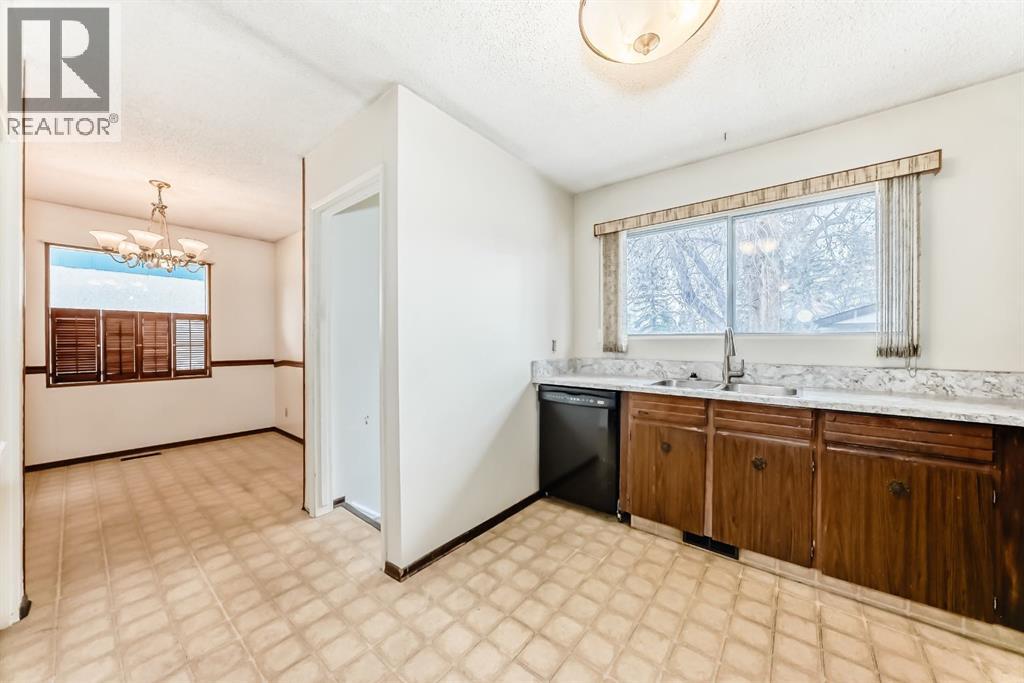 619 Maryvale Way NE, Calgary, Alberta  T2A 2V6 - Photo 12 - A2306551