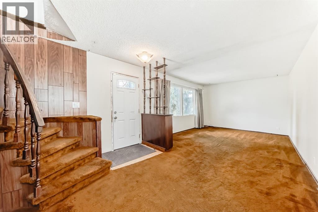 619 Maryvale Way NE, Calgary, Alberta  T2A 2V6 - Photo 6 - A2306551