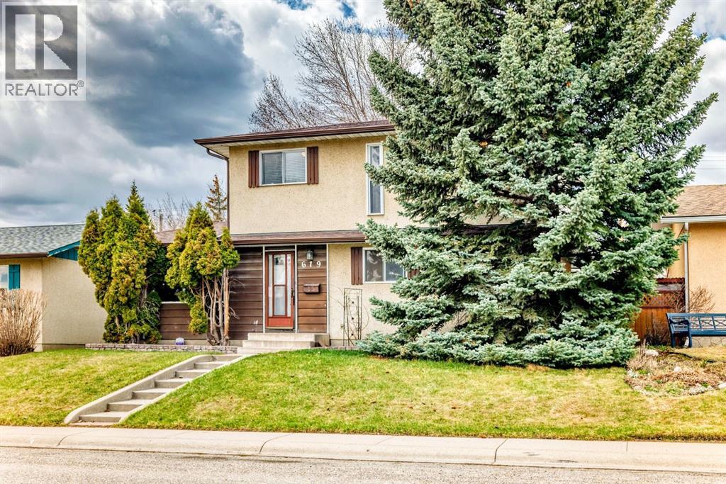 619 Maryvale Way NE, Calgary, Alberta  T2A 2V6 - Photo 3 - A2306551