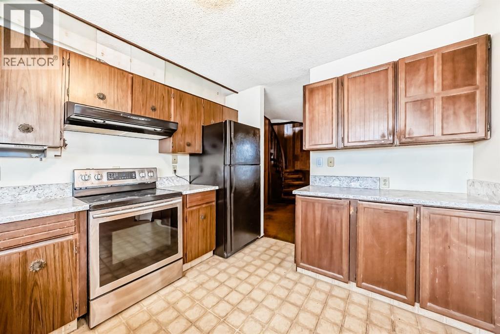 619 Maryvale Way NE, Calgary, Alberta  T2A 2V6 - Photo 10 - A2306551