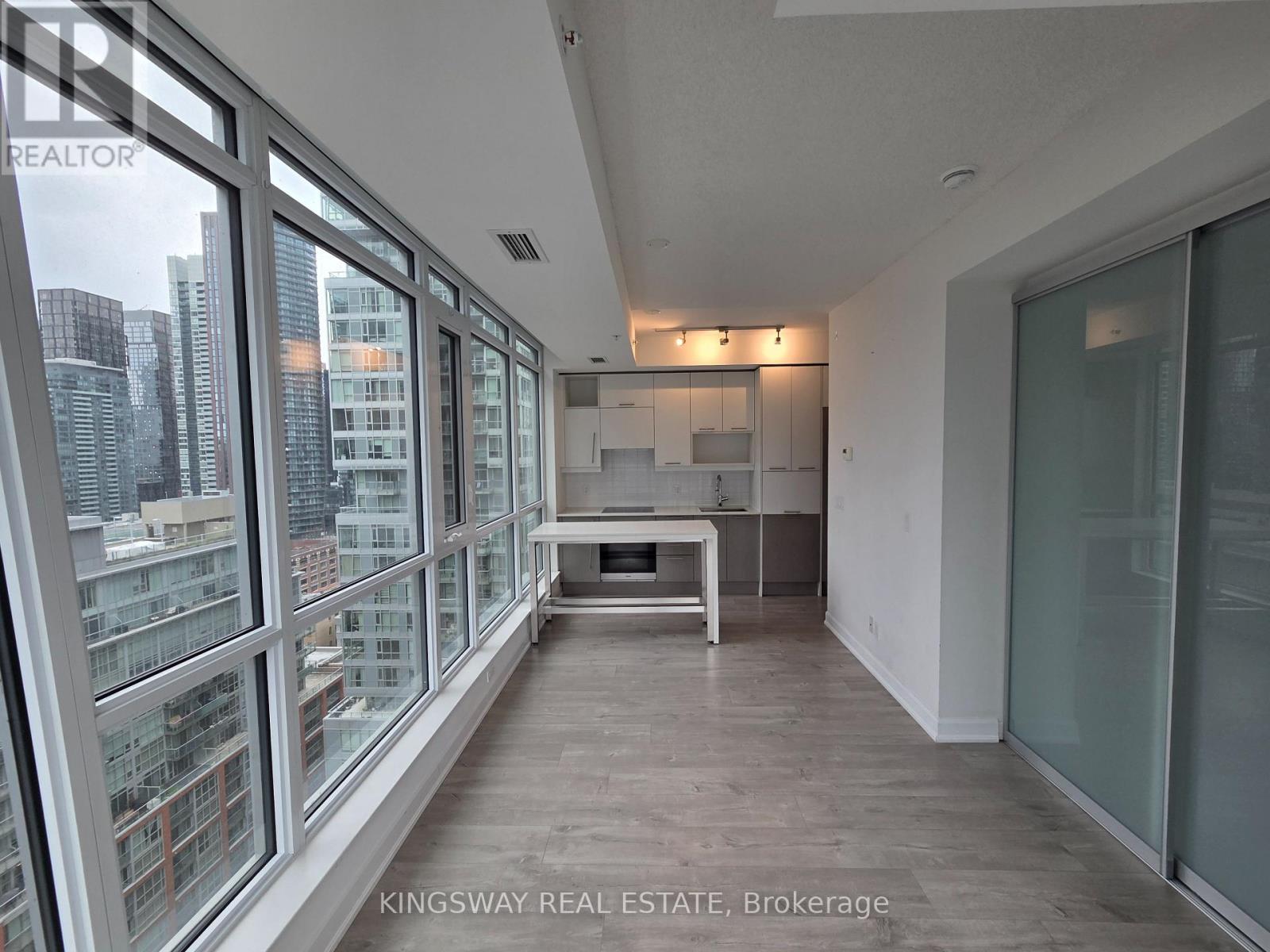 1904 - 199 Richmond Street W, Toronto, Ontario  M5V 0H4 - Photo 4 - C13073328