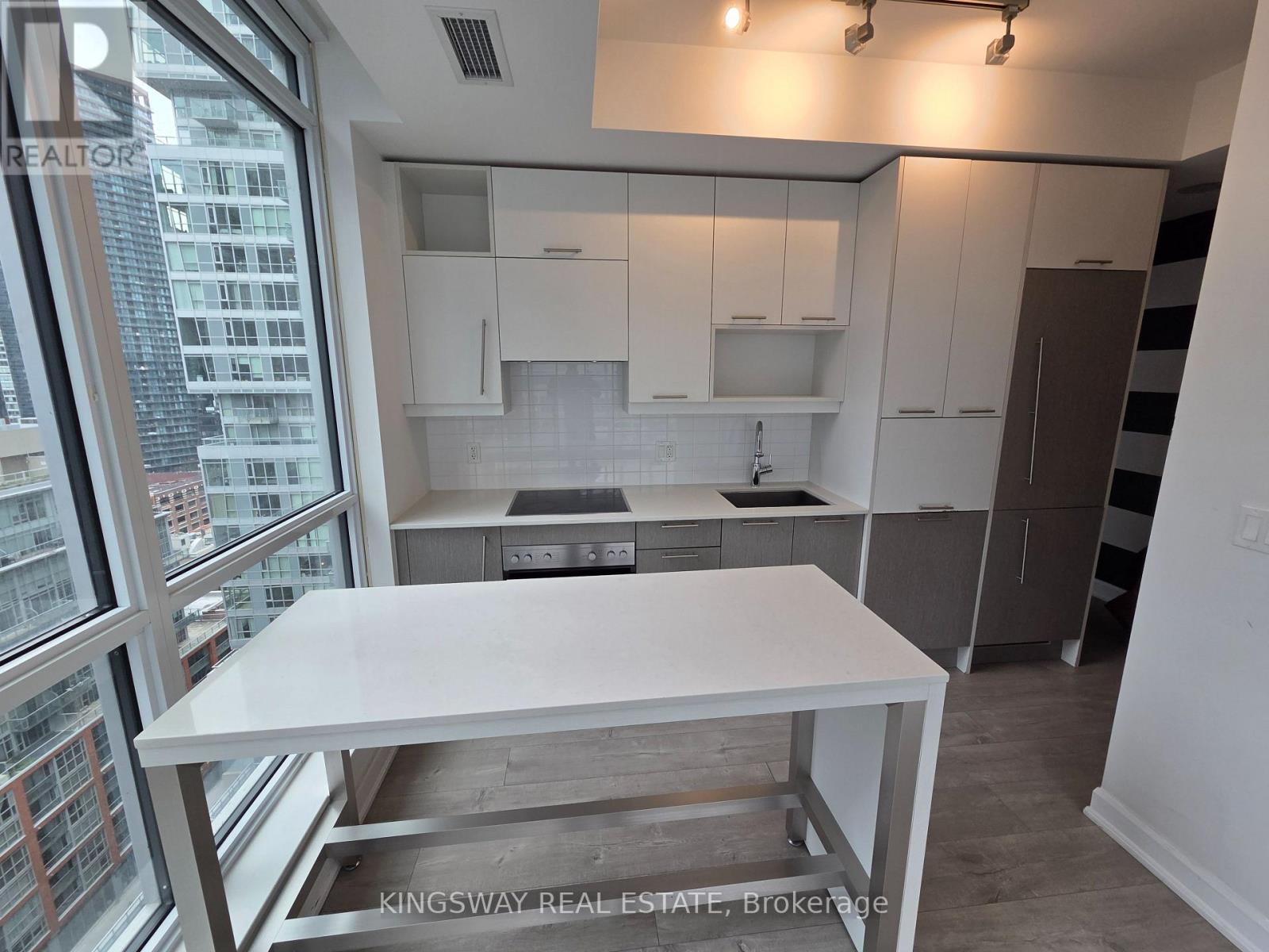 1904 - 199 Richmond Street W, Toronto, Ontario  M5V 0H4 - Photo 5 - C13073328