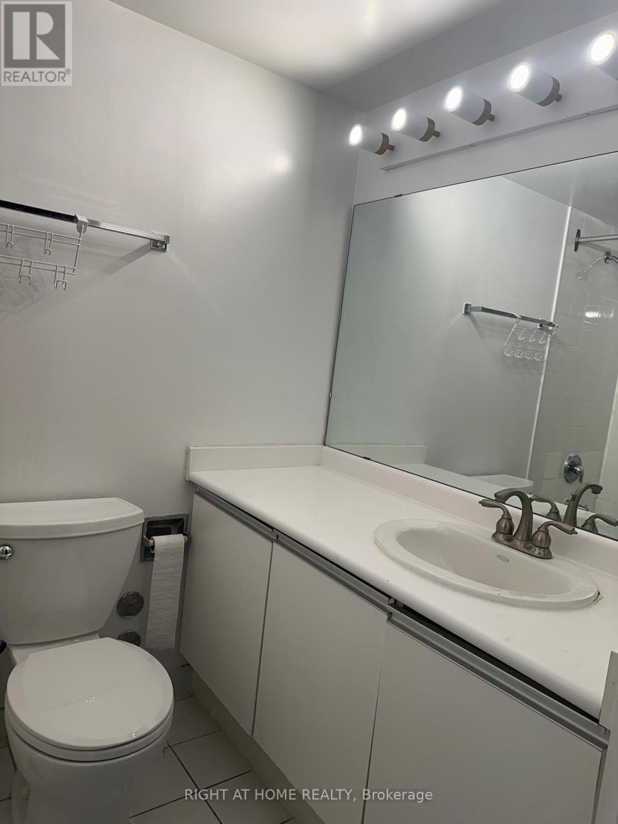 1504 - 5765 Yonge Street N, Toronto, Ontario  M2M 4H9 - Photo 12 - C13076226