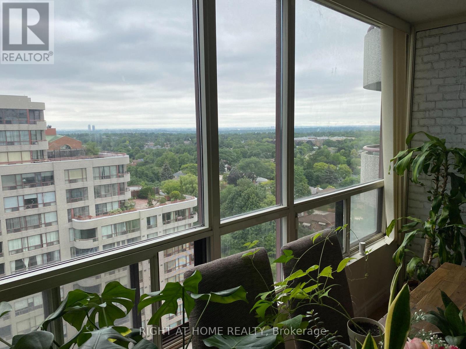 1504 - 5765 Yonge Street N, Toronto, Ontario  M2M 4H9 - Photo 4 - C13076226