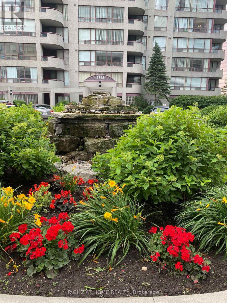 1504 - 5765 Yonge Street N, Toronto, Ontario  M2M 4H9 - Photo 5 - C13076226