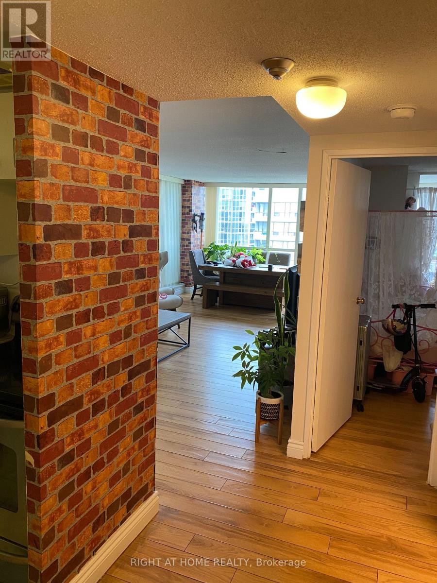 1504 - 5765 Yonge Street N, Toronto, Ontario  M2M 4H9 - Photo 9 - C13076226