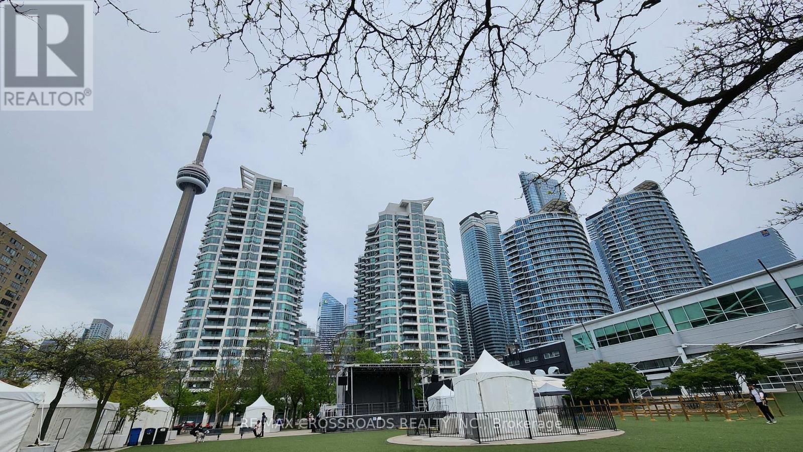2702 - 228 QUEENS QUAY W, Toronto, Ontario