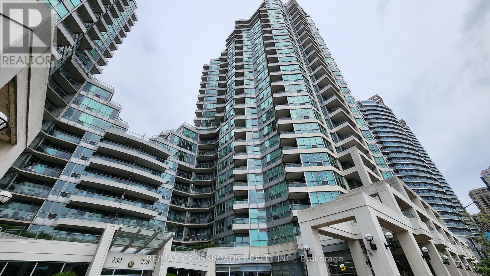 2702 - 228 Queens Quay W, Toronto (Waterfront Communities), Ontario  M5J 2X1 - Photo 3 - C13076240