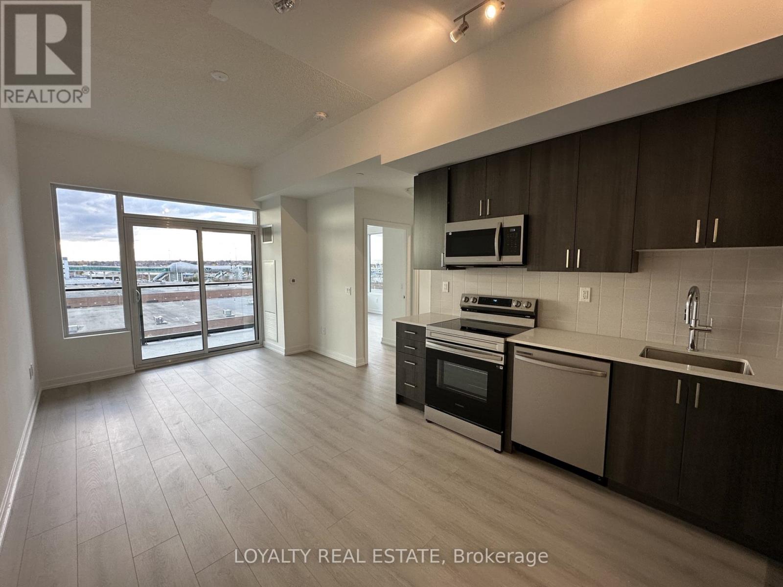 612 - 1435 Celebration Drive, Pickering, Ontario  L1W 0C4 - Photo 2 - E13076224