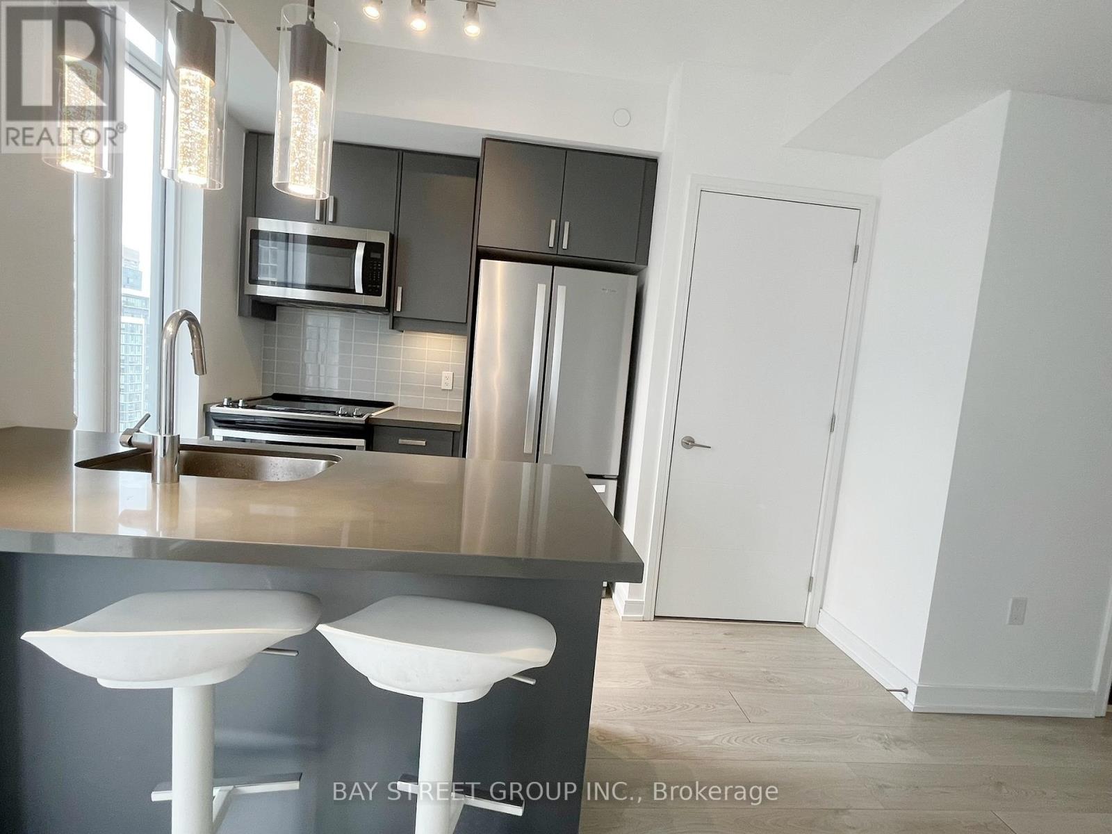 4001 - 50 Wellesley Street E, Toronto, Ontario  M4Y 0C8 - Photo 6 - C12884604