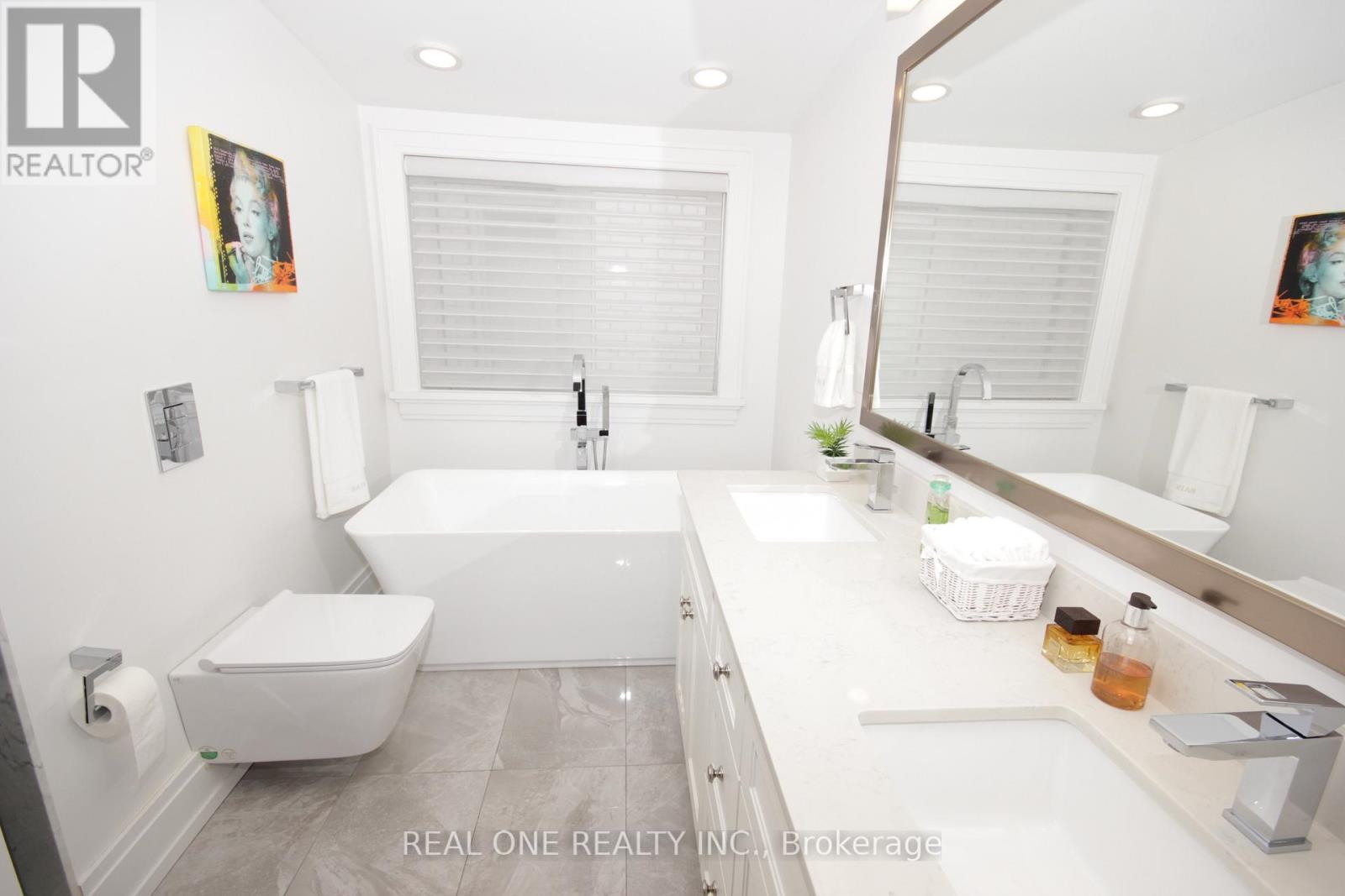 36 Binscarth Road, Toronto, Ontario  M4W 1Y1 - Photo 14 - C13076216