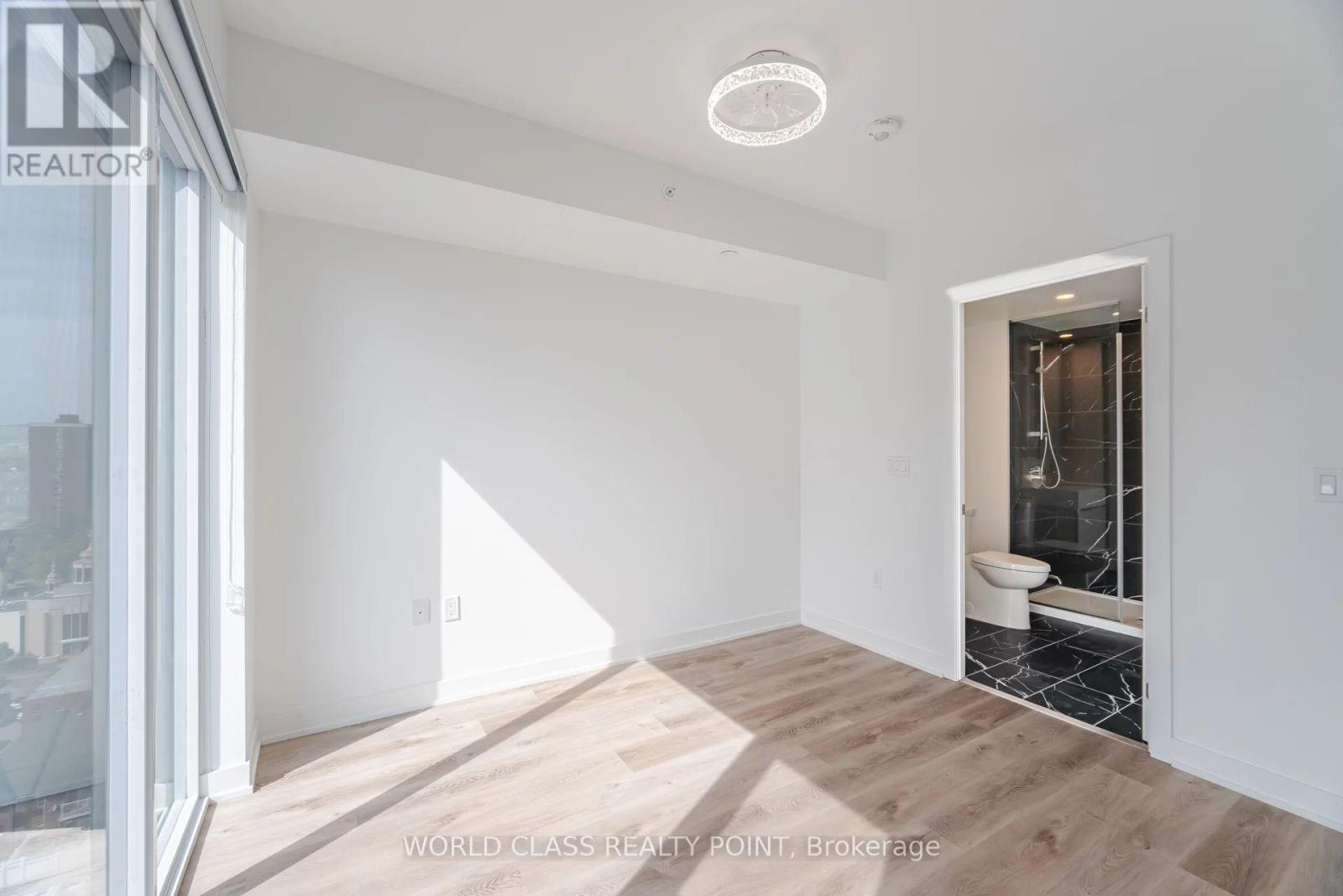1407 - 370 Martha Street, Burlington, Ontario  L7R 0G9 - Photo 16 - W13076208