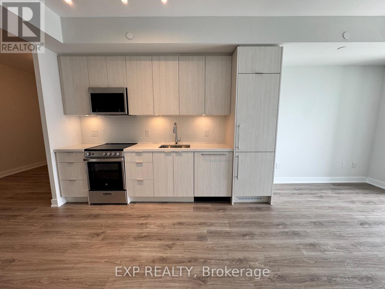 2205 - 430 Square One Drive, Mississauga, Ontario  L5B 0L6 - Photo 6 - W13076236