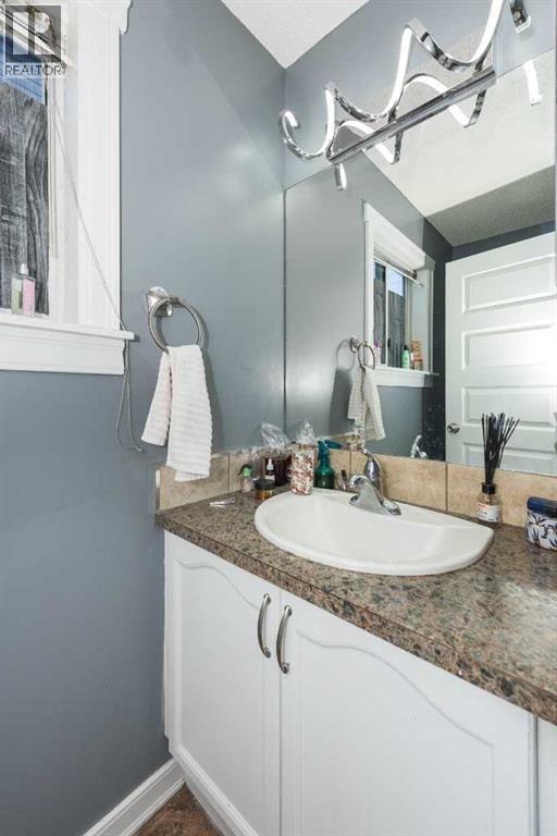 3810 Catalina Boulevard NE, Calgary, Alberta  T1Y 6Y3 - Photo 9 - A2286747
