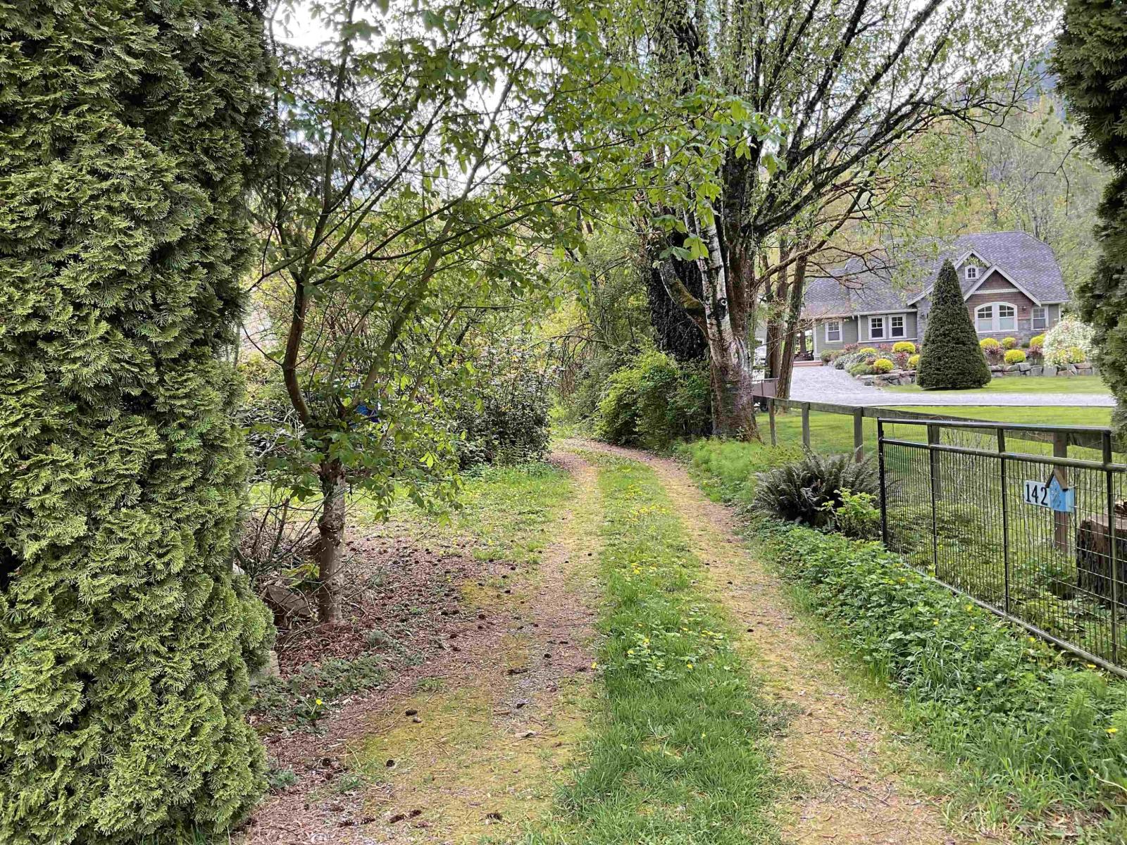 142 Kilby Road, Harrison Mills, Harrison Mills, British Columbia  V0M 1L0 - Photo 3 - R3116450