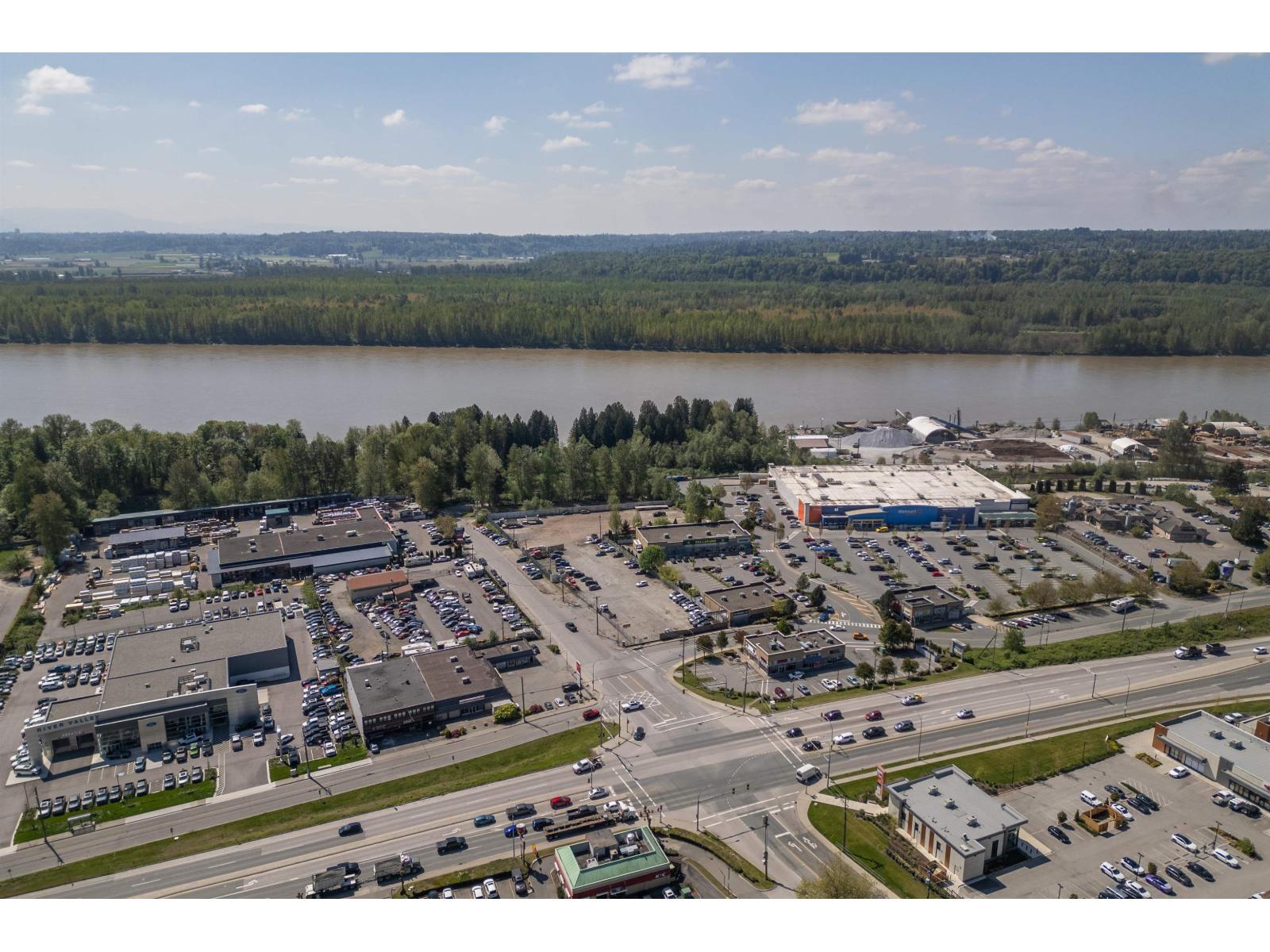 7083 S Wren Street, Mission, British Columbia  V2V 2V9 - Photo 4 - C8078194