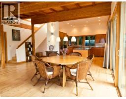 1301 SUNSET ROAD, Bowen Island, British Columbia